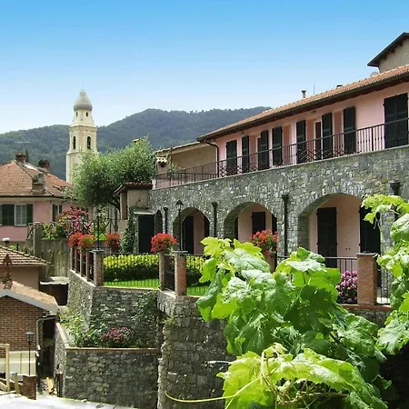 In Castellaro With Communal Pool Apartment Castellaro (Liguria)